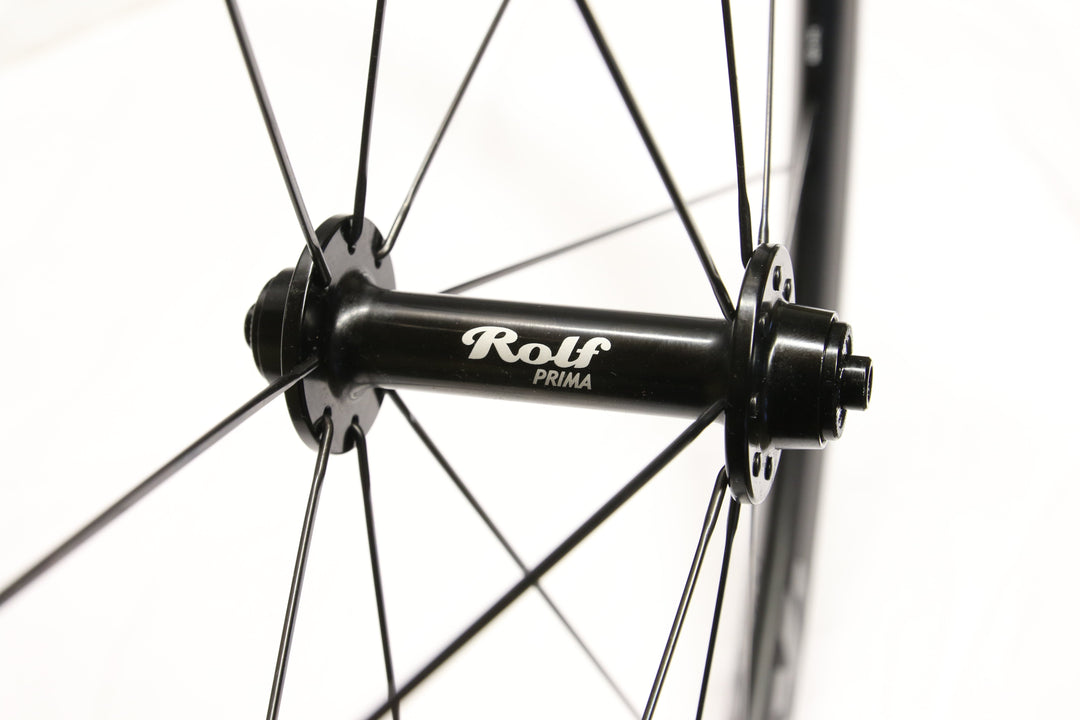 Ares4 LS & Ares4 LS Disc - carbon clincher, mid depth, hand