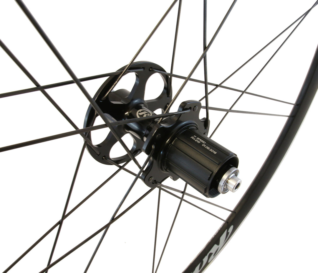 TdF2.4_rear-hub_64172b7c-9f42-